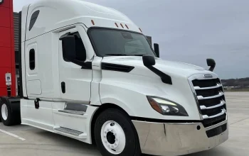 2015 FREIGHTLINER, CASCADIA 126