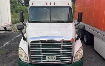 2017 FREIGHTLINER, CASCADIA 125