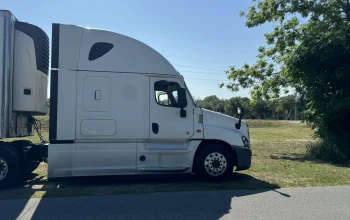 2018 FREIGHTLINER, CASCADIA 125