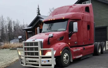2019 PETERBILT, 579 TANDEM SLEEPER SEMI 