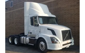 2015 VOLVO, VNL
