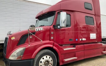 2010 VOLVO, VNL 780