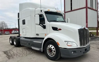 2016 PETERBILT, 579