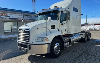 2016 MACK, PINNACLE CXU613