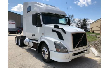 2014 VOLVO, VNL