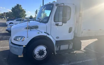 2013 FREIGHTLINER, M2
VIN: ***E9533