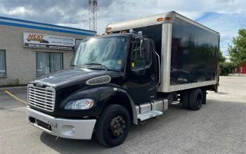 2005 FREIGHTLINER, BUSINESS CLASS M2 106