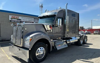 2020 KENWORTH, W990
