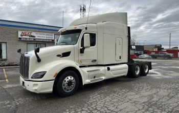 2016 PETERBILT, 579
