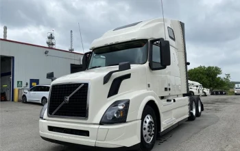 2017 VOLVO, VNL64T670