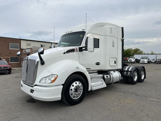 2017 KENWORTH, T680 - Image #1