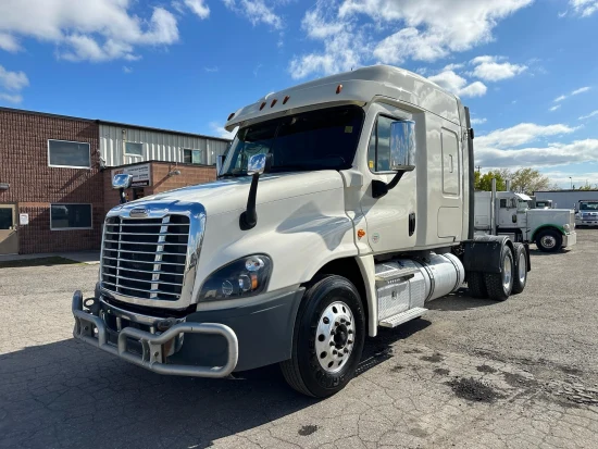 2019 FREIGHTLINER, CASCADIA 125 - Image #1