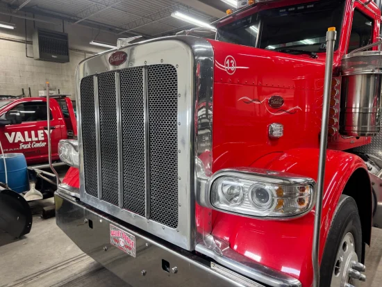 2013 PETERBILT, 388 HEAVY DUTY TOW TRUCK - Image #1