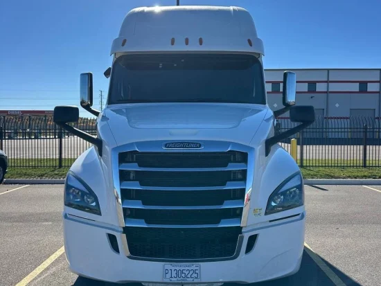 2020 FREIGHTLINER, CASCADIA - Image #1