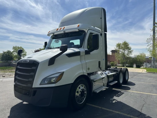 2019 FREIGHTLINER, CASCADIA 116 DAY CAB - Image #1