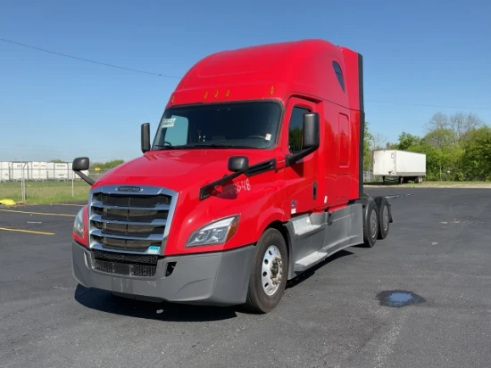 2020 FREIGHTLINER, Cascadia 126 - Image #1