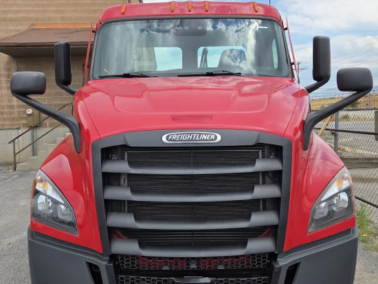 2021 FREIGHTLINER, CASCADIA 116 DAY CAB - Image #1