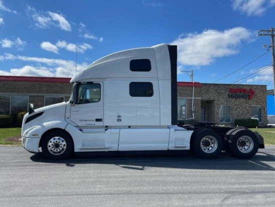 2022 VOLVO, VNL64T860 - Image #1