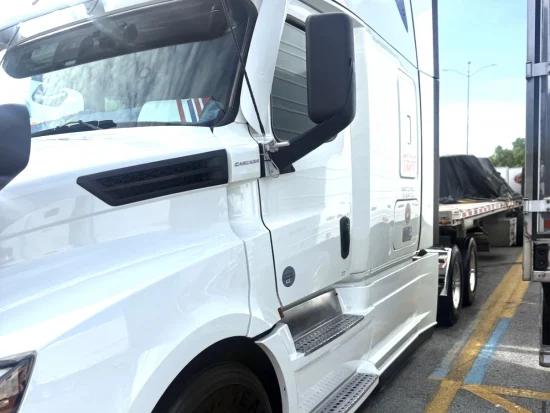 2021 FREIGHTLINER, CASCADIA 126 - Image #1