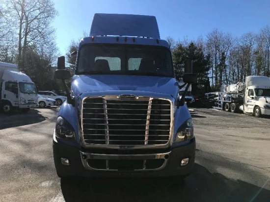 2019 FREIGHTLINER, 11364ST - Image #1