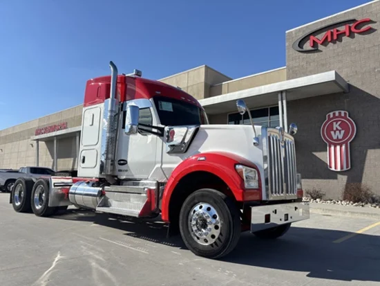 2022 KENWORTH, W990 - Image #1