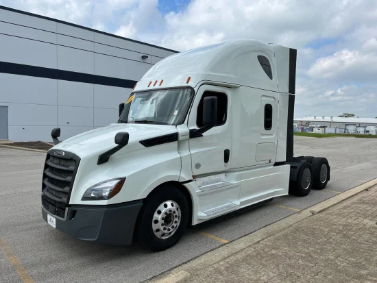 2020 FREIGHTLINER, CASCADIA 126 - Image #1