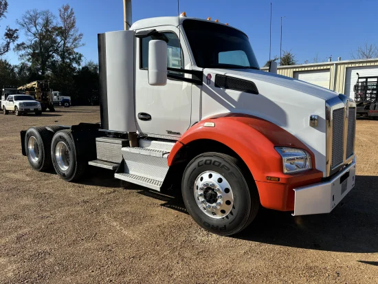 2017 KENWORTH, T880 - Image #1