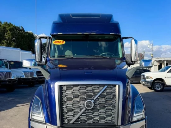 2022 VOLVO,  - Image #1
