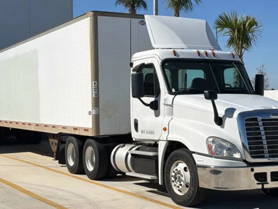2018 FREIGHTLINER, CASCADIA 125 - Image #1