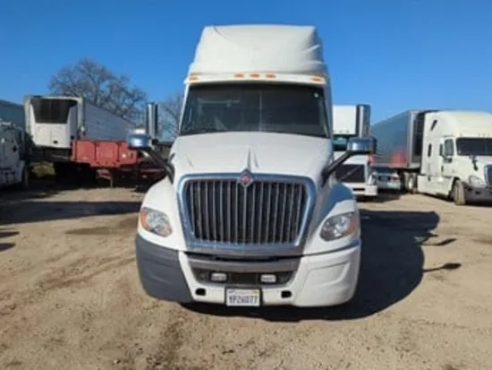 2022 INTERNATIONAL, LT625 - Image #1