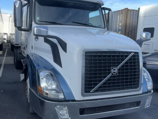 2014 VOLVO, VNL - Image #1