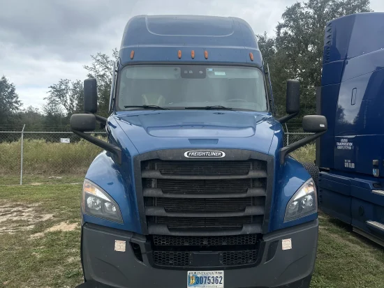 2021 FREIGHTLINER, CASCADIA 126 - Image #1