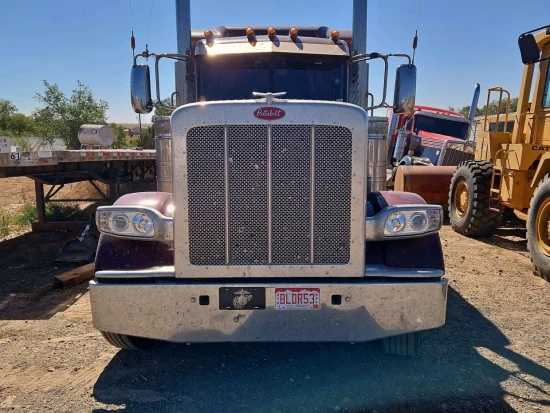 2022 PETERBILT, 389 - Image #1