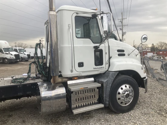 2017 MACK, CXU613 - Image #1