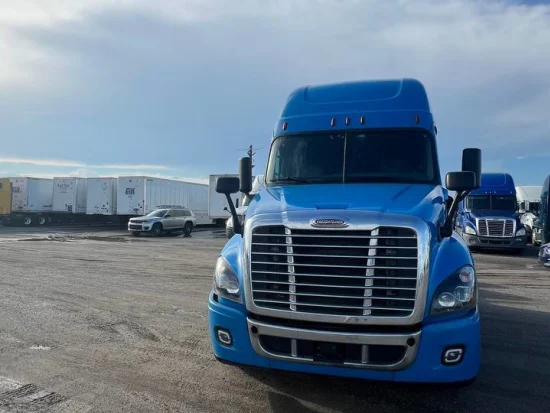 2015 FREIGHTLINER, CASCADIA 125 - Image #1