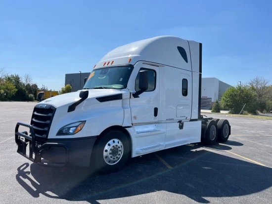 2021 FREIGHTLINER, CASCADIA 126 - Image #1
