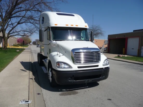 2009 FREIGHTLINER, COLUMBIA 120 - Image #1