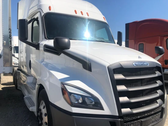 2019 FREIGHTLINER, CASCADIA 126 - Image #1