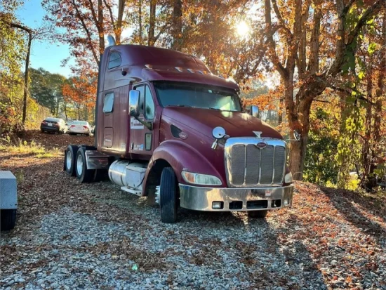 2010 PETERBILT, 387 - Image #1