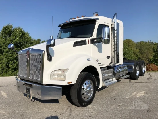 2018 KENWORTH, T880 - Image #1