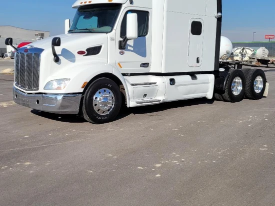 2018 PETERBILT, 579 - Image #1