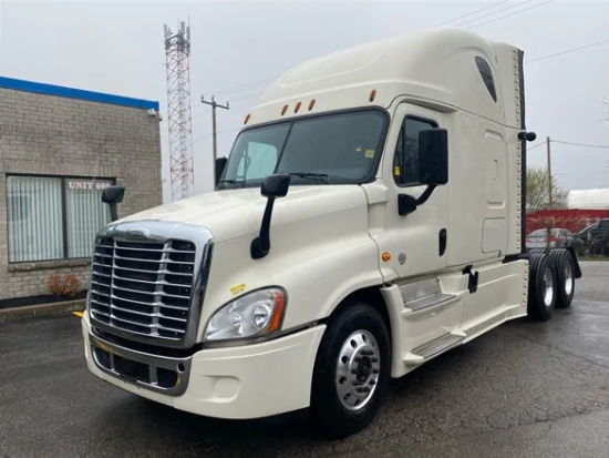 2016 FREIGHTLINER, CASCADIA 125 EVOLUTION - Image #1