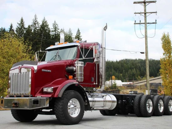 2016 KENWORTH, T800 TRI DRIVE EXTENDED DAY CAB - Image #1