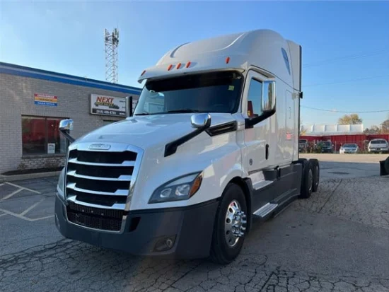 2018 FREIGHTLINER, CASCADIA 126 - Image #1