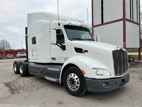 2016 PETERBILT, 579 - Image #1