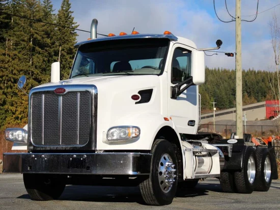 2018 PETERBILT, 567 TANDEM DAYCAB - Image #1