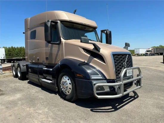 2021 VOLVO, VNL64T740 - Image #1