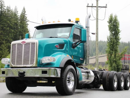 2017 PETERBILT, 567 TRI DRIVE DAYCAB - Image #1