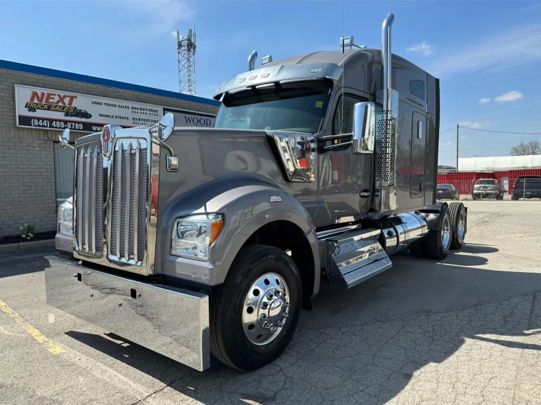 kenworth semi-truck