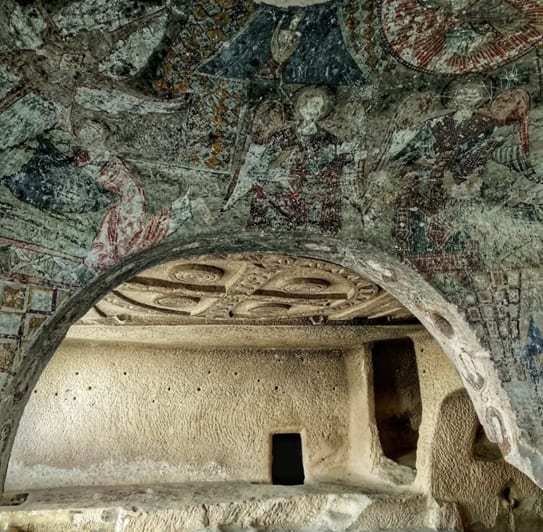 세 개의 십자가 교회 (Üç Haçlı Kilise / 성 아가탄젤루스 교회)